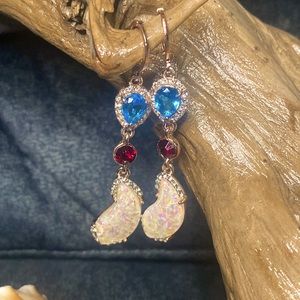 🍄2/$25.00🍄Dangling Color Stone Earrings     NWT